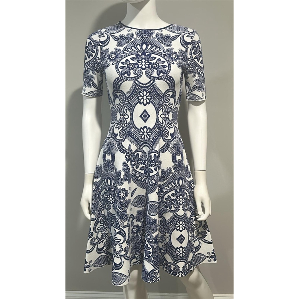 Women's Etro White and Blue Medallion Lace Effect Minidress Size 2 (38) - Picture 13 of 15